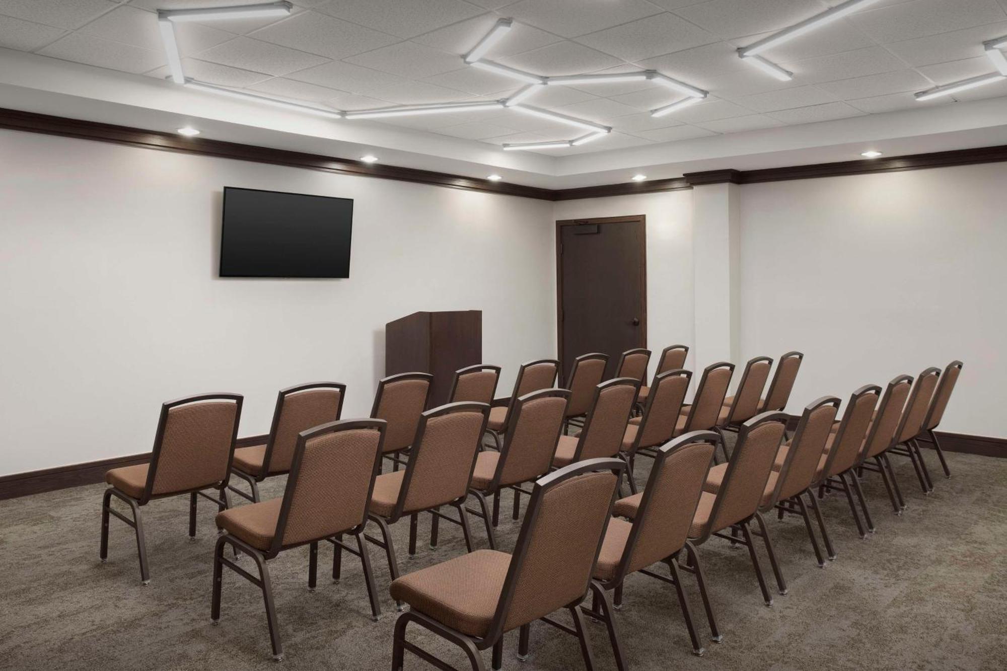Hilton Garden Inn Granbury Exterior photo